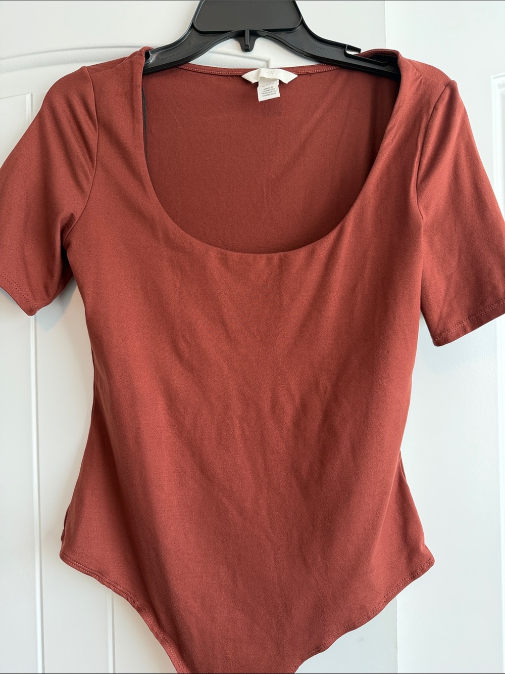 H&M Scoop Neck Rust-Brown Short Sleeve Bodysuit - Picture 2 of 6
